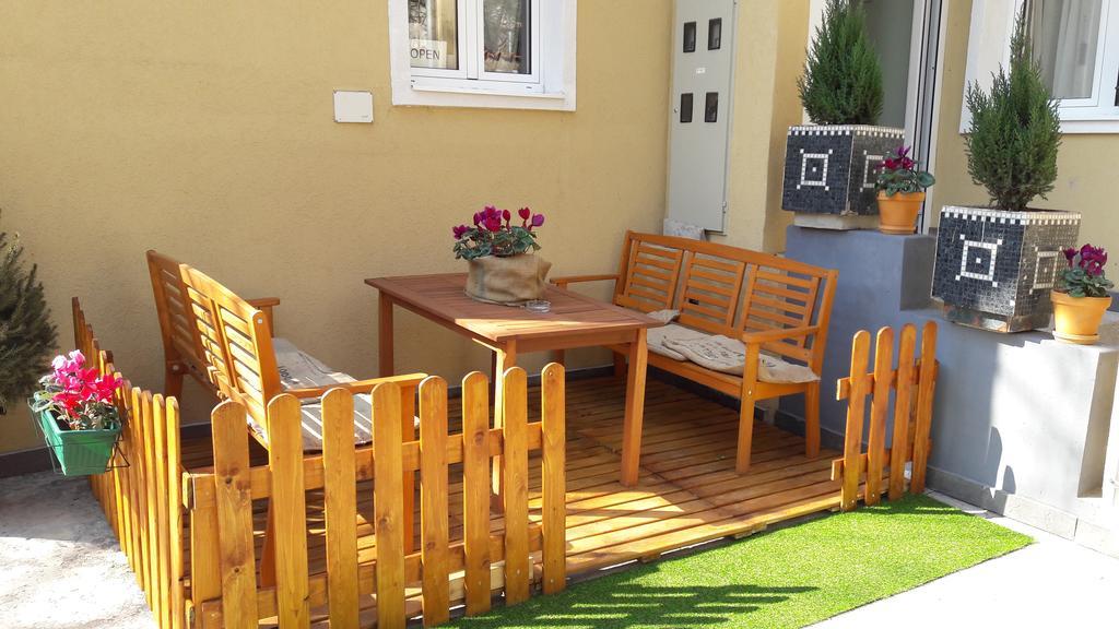 Bed&Breakfast Kod Smilje Belgrade Exterior photo